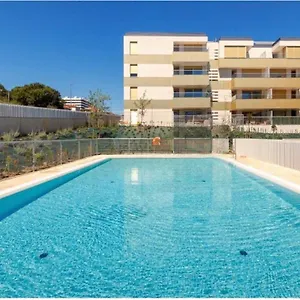 Apartment A Estrenar Amplio Con Piscina Y Parking, Getxo